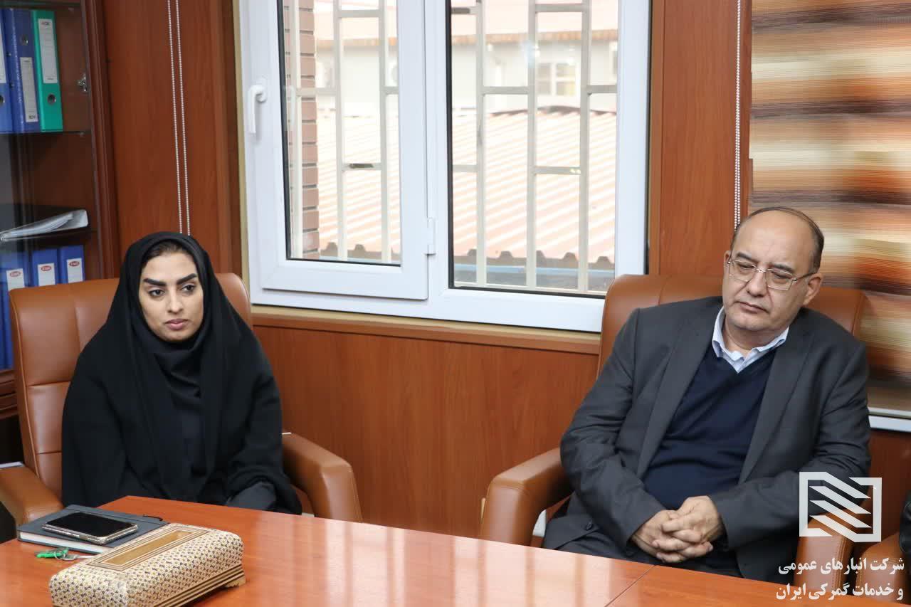 بازدید آقای دکتر شرفی مدیر مرکز آموزش مدیریت و خدمات فرودگاهی سامان از شرکت انبارهای عمومی و خدمات گمرکی فرودگاه امام خمینی(ره) 5